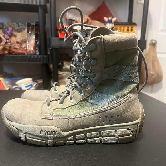Rocky C4T 8” Tactical Boots size 4 Sage - Picture 1 of 7
